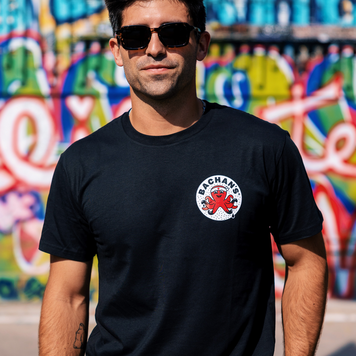 Logo Tee J1